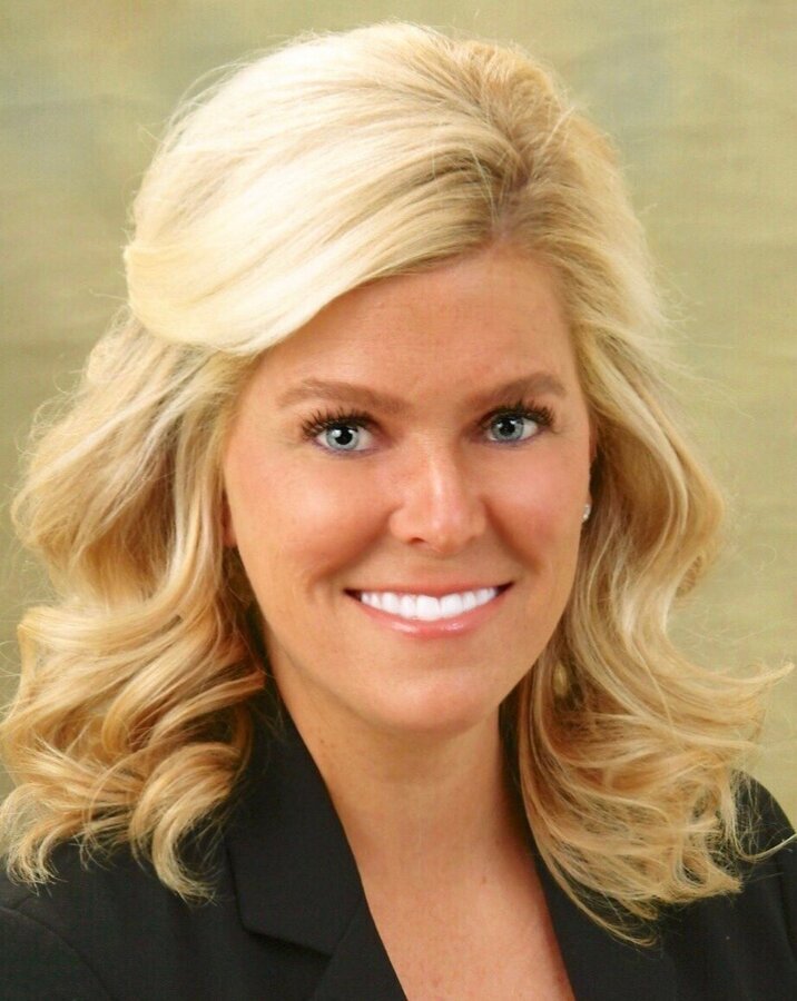 Real Estate Agent Lauren Korb