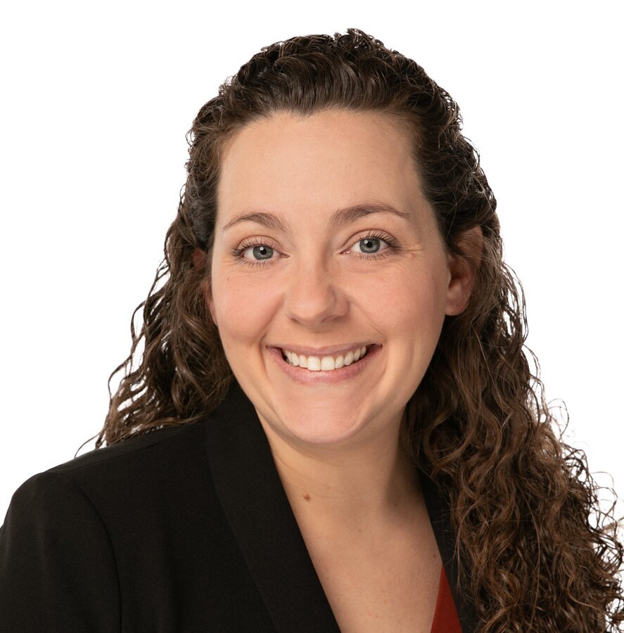 Real Estate Agent Leanne Brown