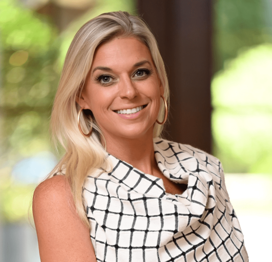 Real Estate Agent Meredith Folger Amon