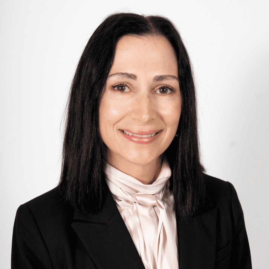 Real Estate Agent Shelly Gilbert