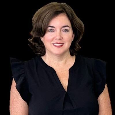 Real Estate Agent Lucy Watkins