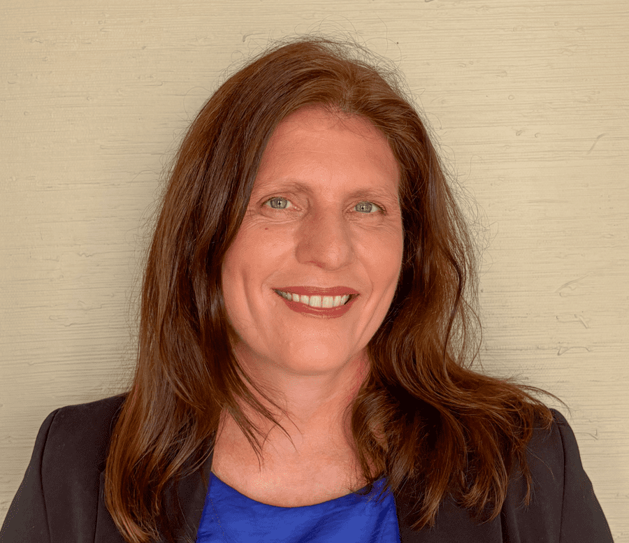 Real Estate Agent Deborah Whetstone