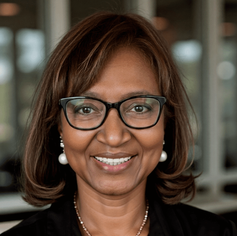 Real Estate Agent Beverley Valrie