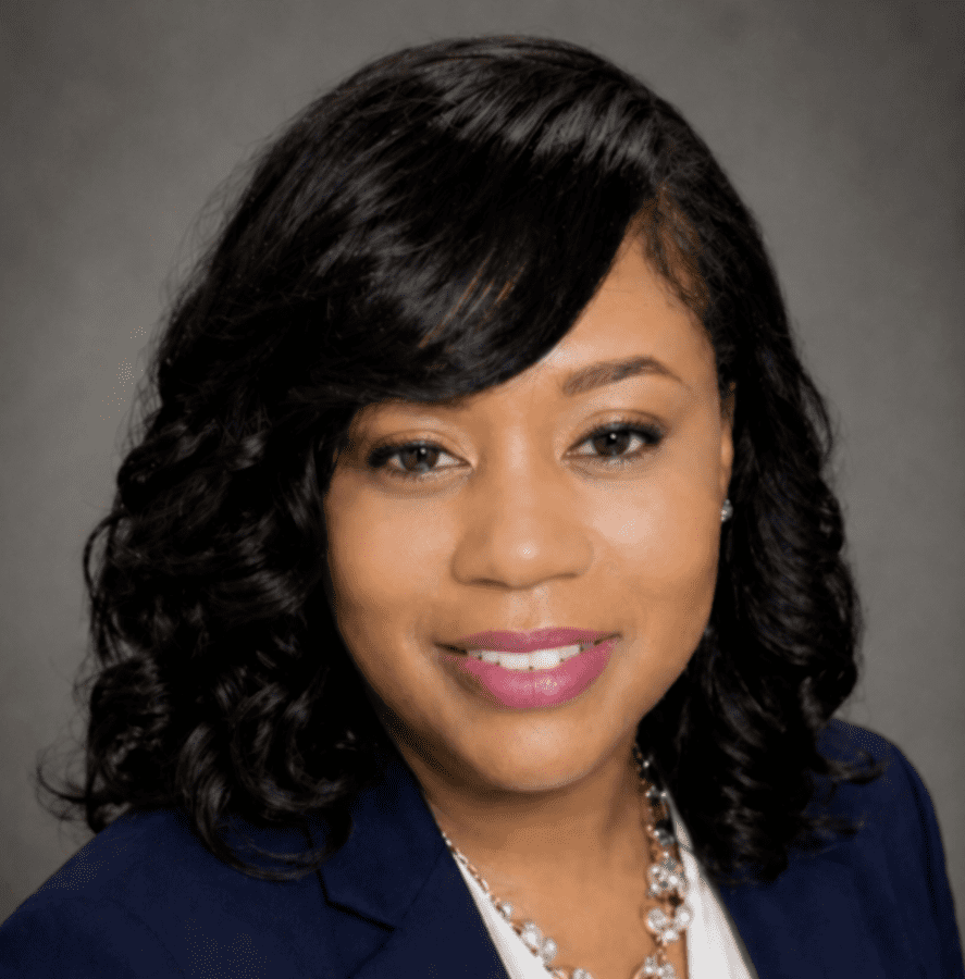 Real Estate Agent Shawaungela DeLoach