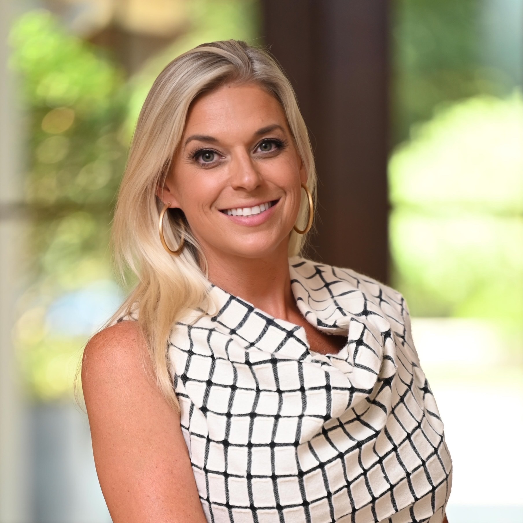Meredith Amon Gulf Coast Real Estate Advisor